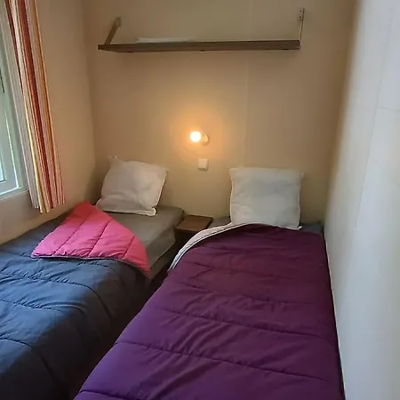 Mobil-home Confortable - 6 Pers. - Api-1-52-1986 *