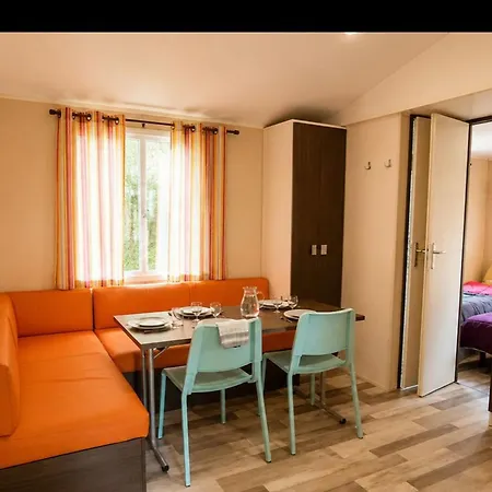 Κάμπινγκ Mobil-home Confortable - 6 Pers. - Api-1-52-1986